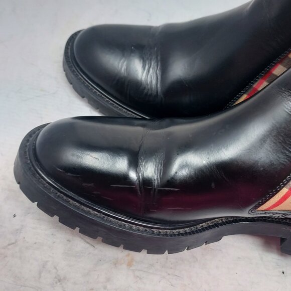 Burberry Check Black Leather Chelsea Boot - Picture 10 of 10